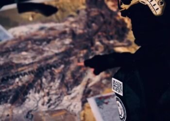 তাখারে আইএসআইএস এবং জাবাহায়ে মক্বাওমাত (প্রতিরোধ ফ্রন্ট) বিদ্রোহীদের একটি যৌথ গ্রুপের বিরুদ্ধে অভিযানে তিনজনকে গ্রেফতার করা হয়েছে