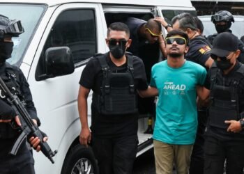 মালয়েশিয়ায় দাঈশকে সমর্থন ও সন্ত্রাসী উপকরণ রাখার দায়ে দুই বাংলাদেশি গ্রেফতার